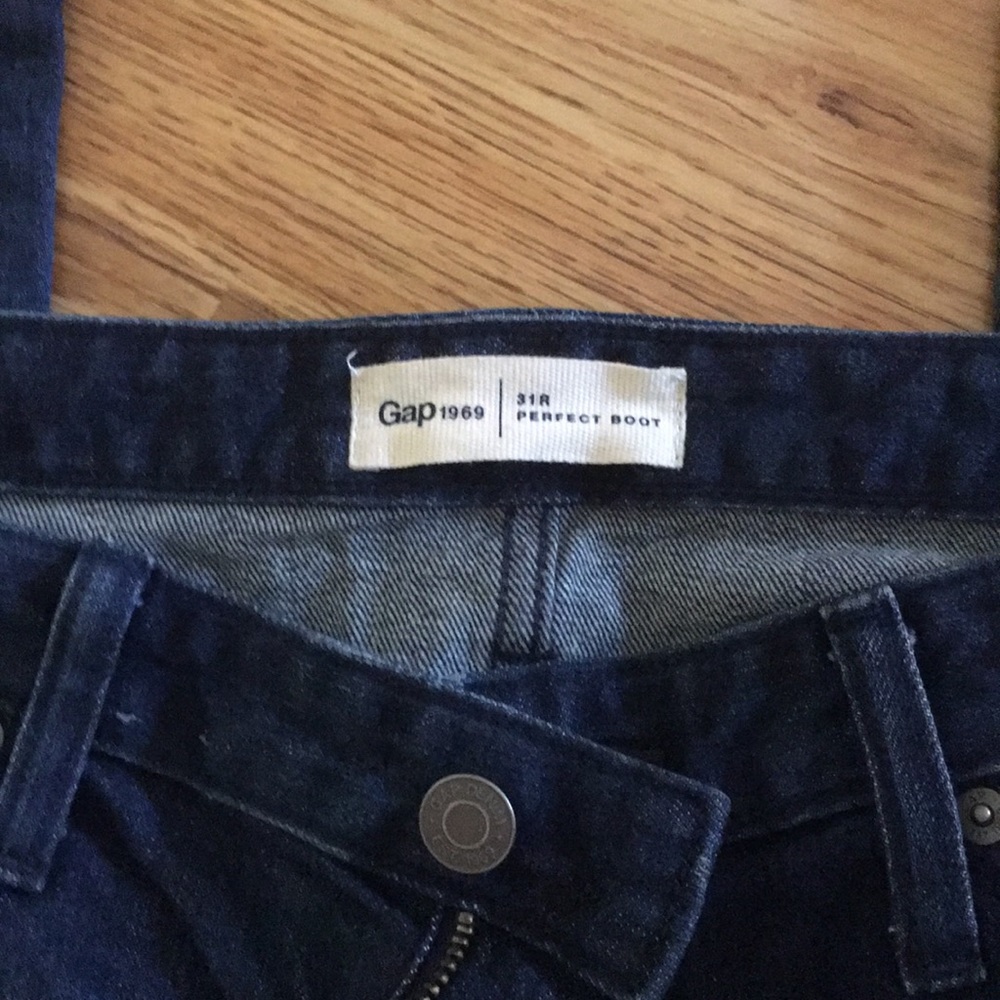 Gap Flare Jeans - Picture 3 of 3